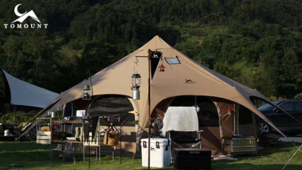 居住性に優れた薪ストーブインストール可能なTOMOUNTのMAGIC PARK