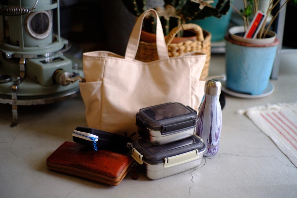 弁当や水筒が入るサイズで日常使いにピッタリなRe:tent Tote M